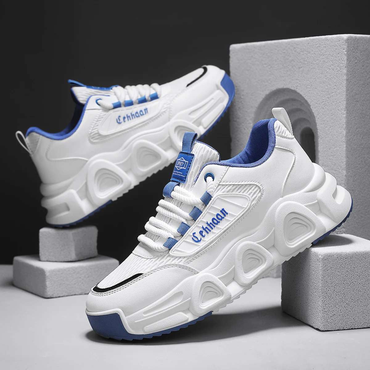 

New Type of Lightweight Casual Sports Running Shoe with Round Head and Breathable Color-matched Soft Sole and Lace-up Fabric