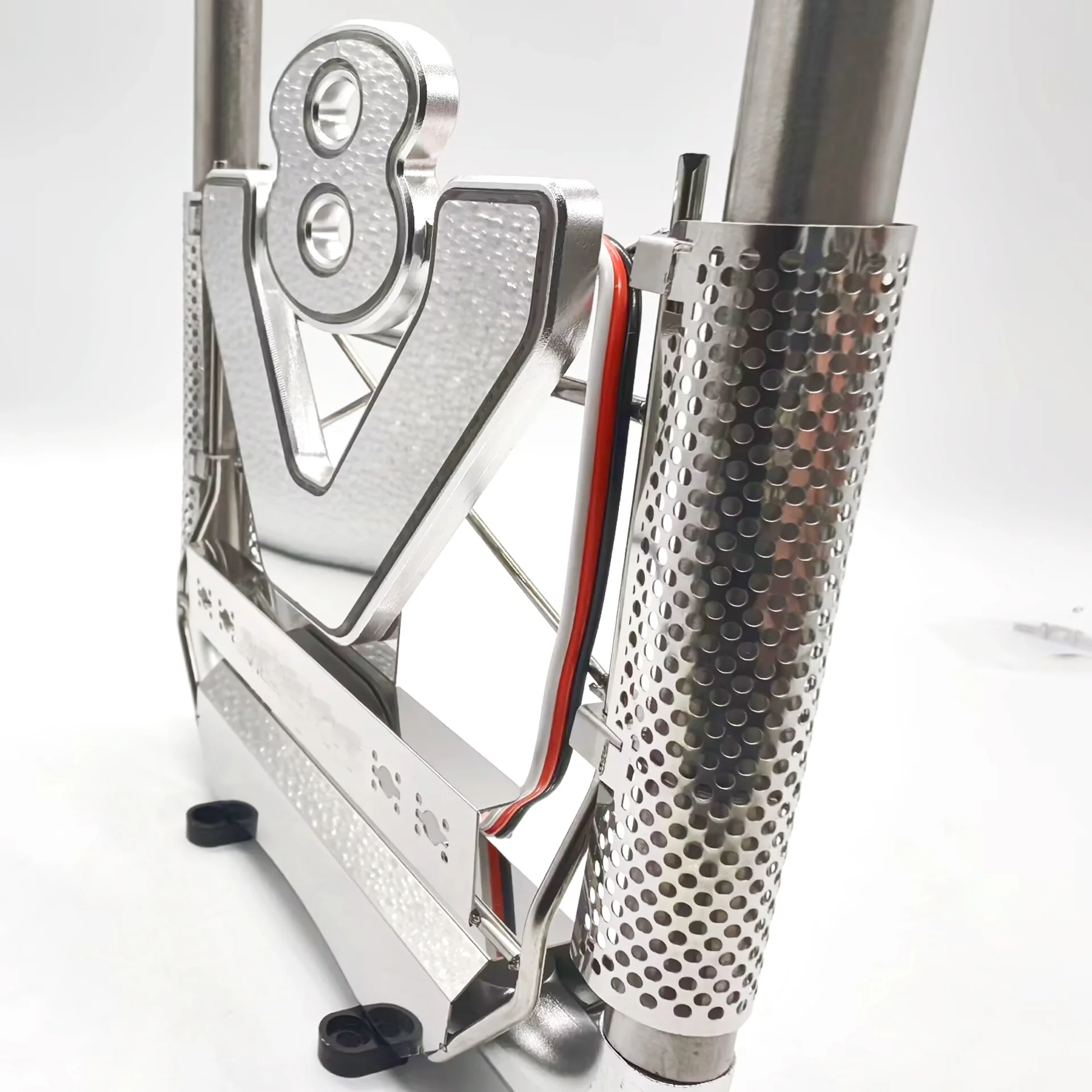 

Degree Metal Exhaust Pipe V8 LED Light For Tamiya 56323 1/14 RC Tractor Truck DIY LESU Remote Control Lorry Vehicles Model Car