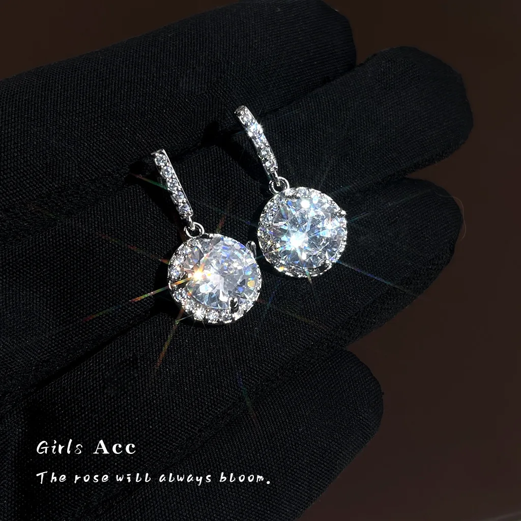 

Heavy Work Sparkling Zircon Drop Earrings For Women Niche Elegant Geometric Round Tassel Fashion Light Luxury Advanced Earrings