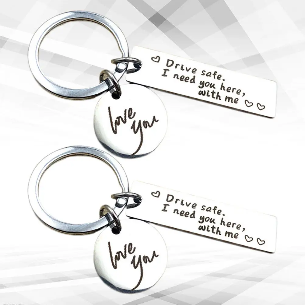 2Pcs Stylish Keychains Couple Design Graduation Present Creative Key Ring Exquisite Key Decoration for Bag Backpack Keys Small