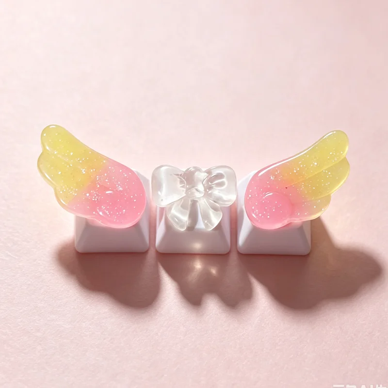 3pcs/Lot Personalized Keycaps Wings Cute Translucent Keycaps for Mechanical Keyboard R4 Keys PBT Color Keycaps Key Caps Anime