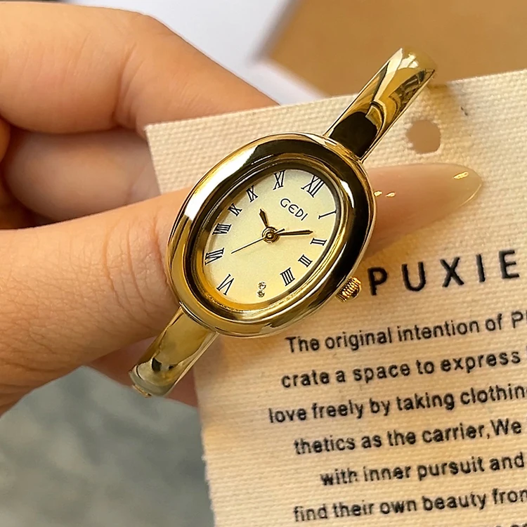 2025 Luxury Women's Watch Bathtub-Shaped Oval Gold Watch Vintage-Inspired Premium Bracelet Women's Watch Unique Timepiece