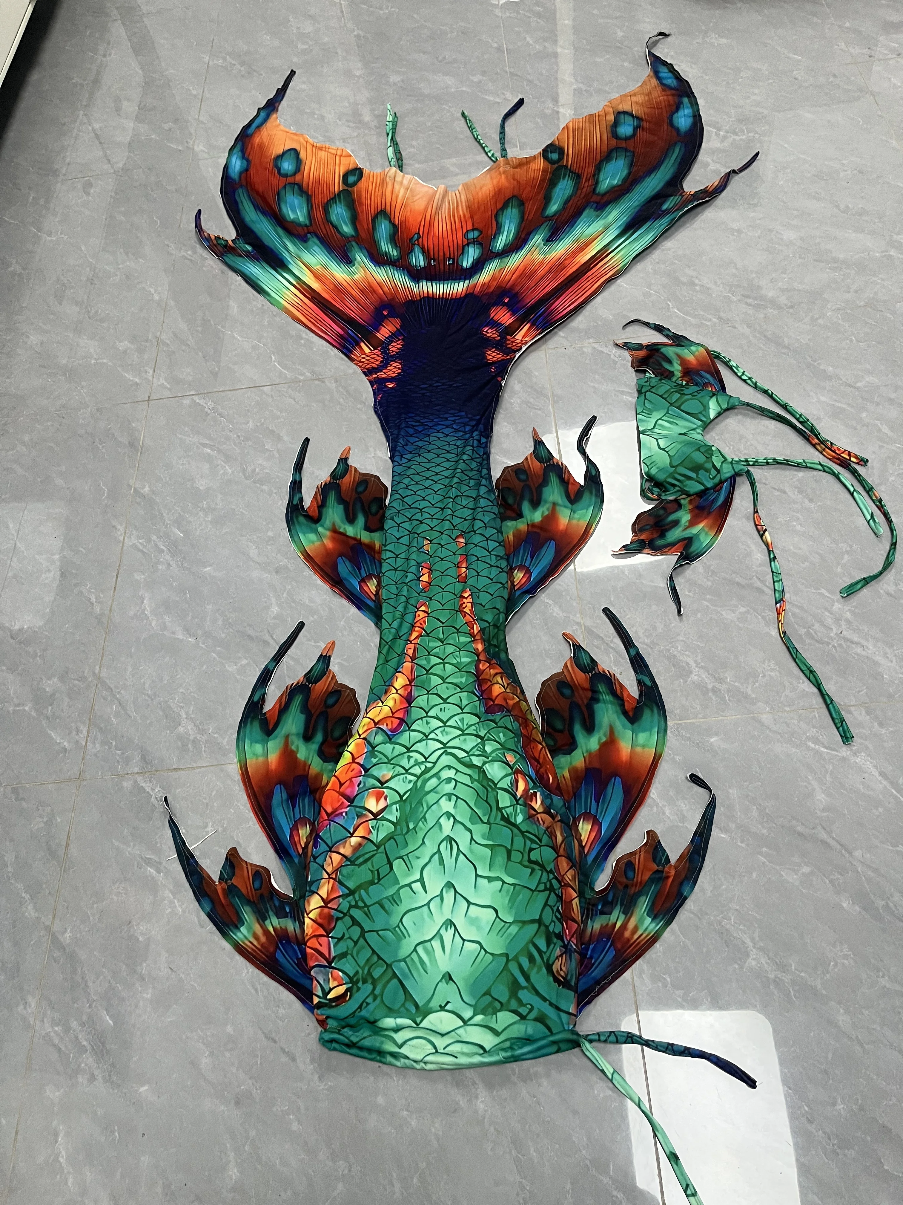 

Hand-Sewn Iridescent Mermaid Tail, Professional Grade Swimsuit For Aquarium Performance, 3d Scale Print Monofin For Photo & Swim