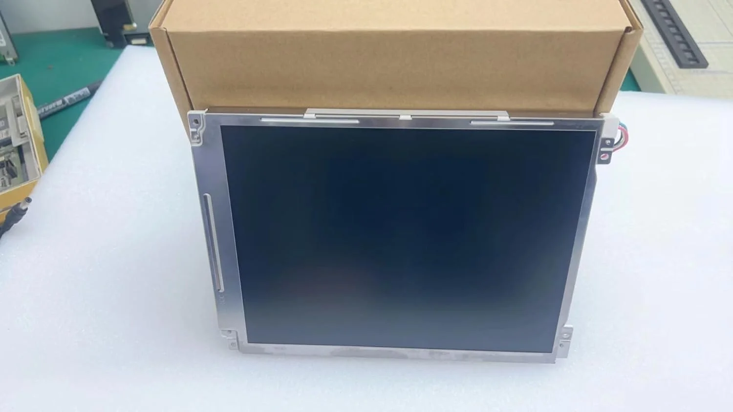 Panel Tampilan Layar LCD LQ104v1DG61