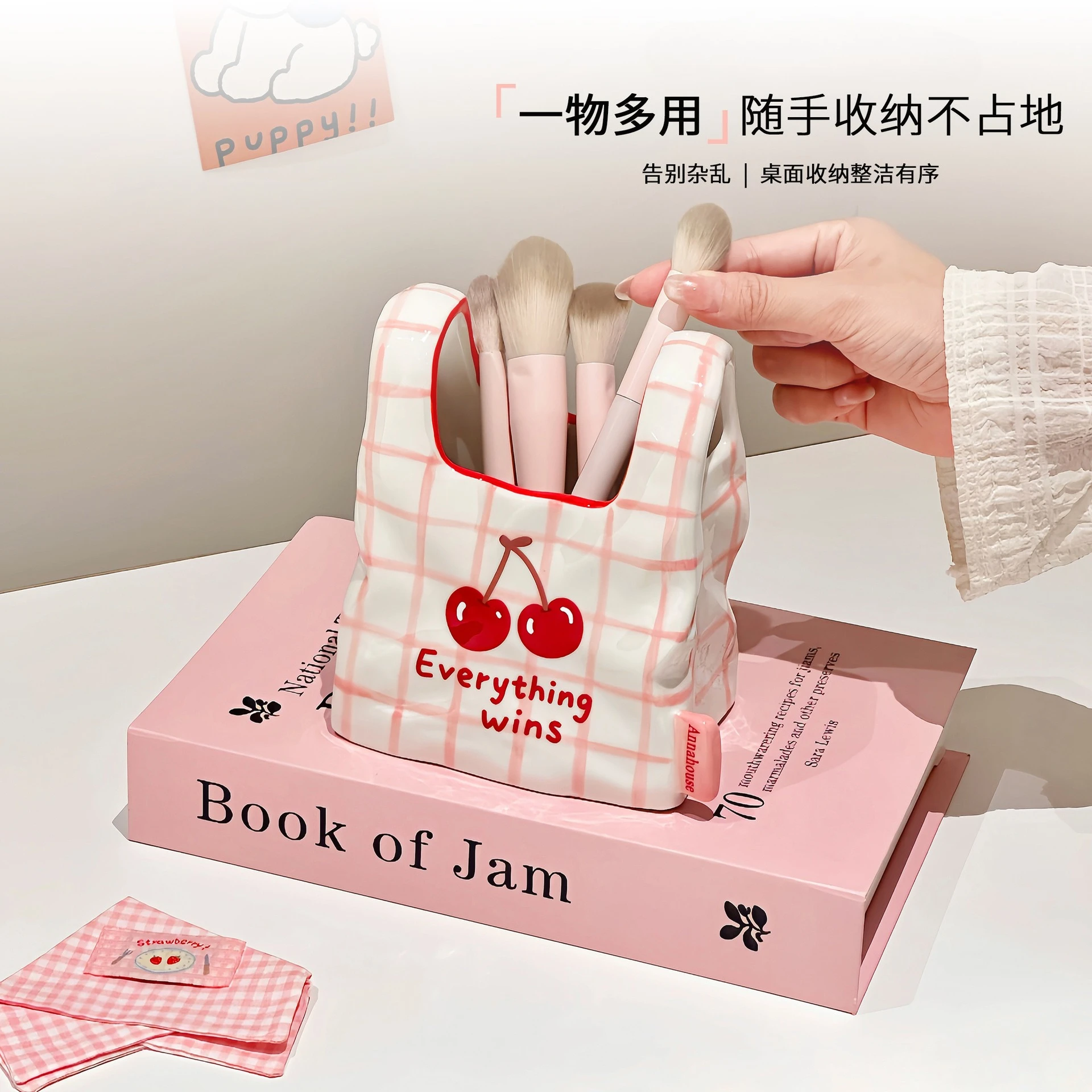 QJ is suitable for living room desktop coffee table cute ceramic tote bag dresser cosmetics shelf pen holder
