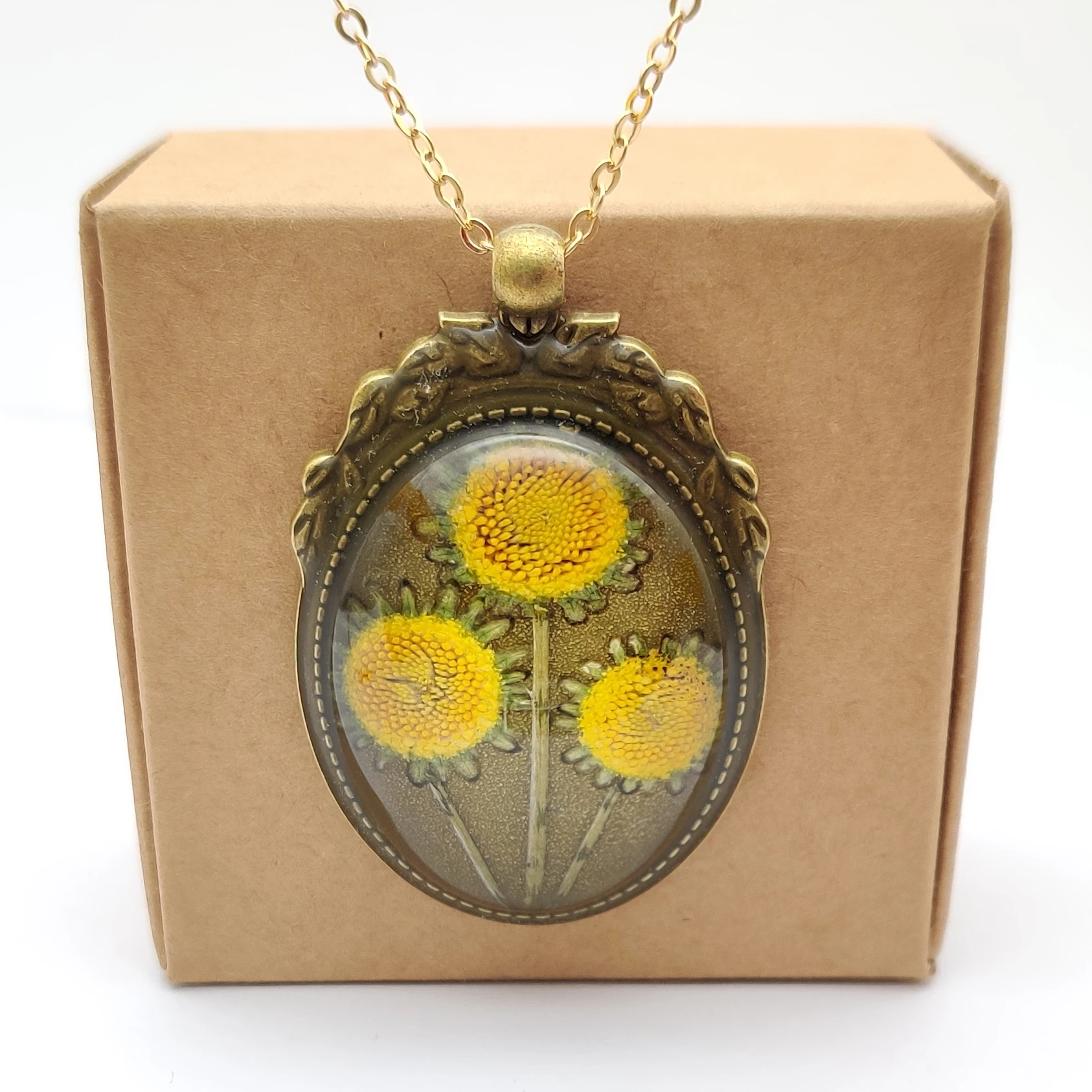 Glass with 3 Sunflower Sunshine Daisy Pendant Gold Color Chain Necklace Women Boho Fashion Jewelry Bohemian Vintage Handmade