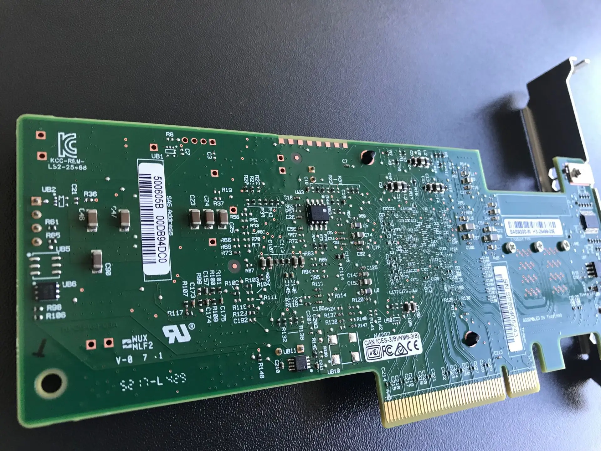 Tarjeta HBA SAS LSI 9300-8i LSI00344 de 12 Gb