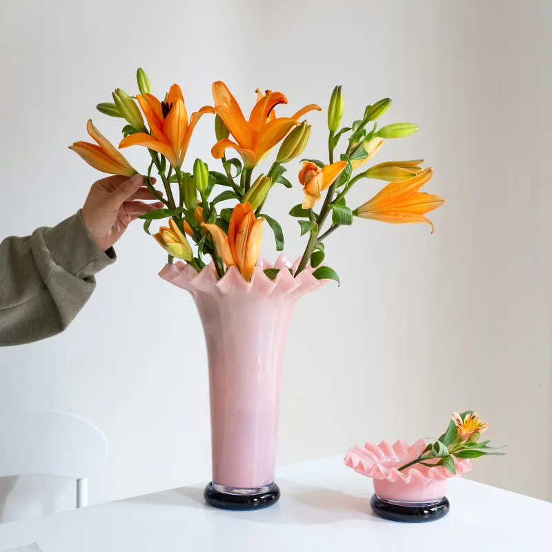 Creative light luxury lotus leaf edge curled folding glazed glass vase living room hotel model room flower arrangement
