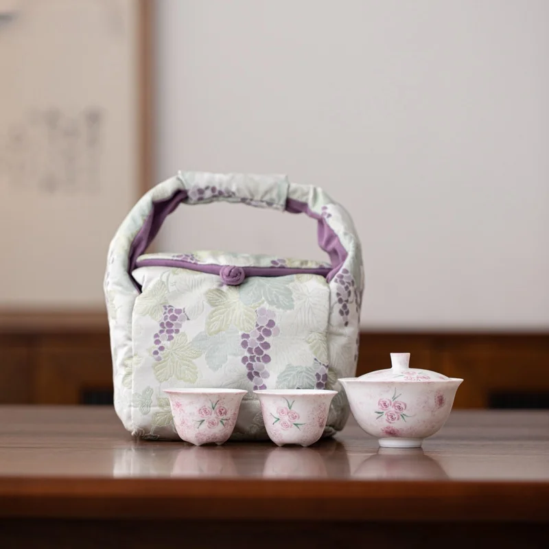 

Hand-painted rose one Gaiwan, two cups, portable travel set, ceramic kung fu tea set, ladiesGaiwan ，tea cup set