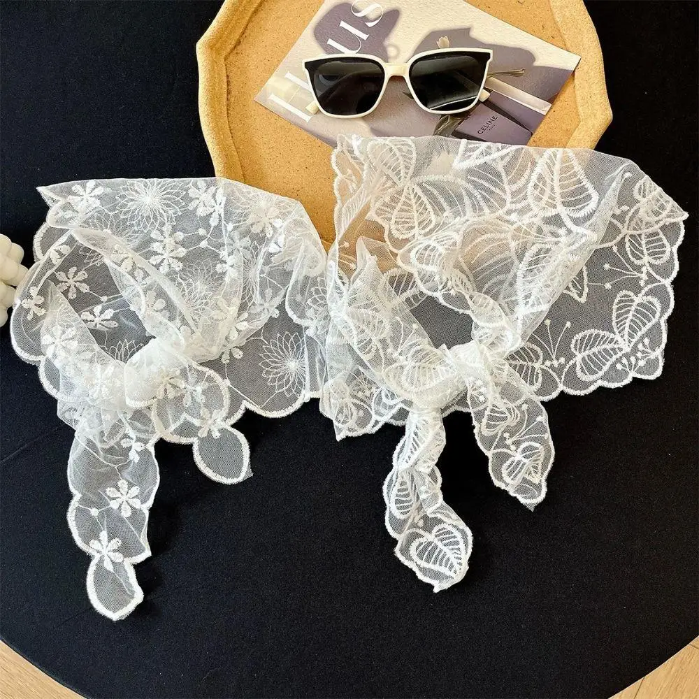 

Summer Floral Lace Women‘s Head Scarf Sweet White Lace Women Retro Triangle Headscarf Travel Photo Girls Hair Accessories 2025
