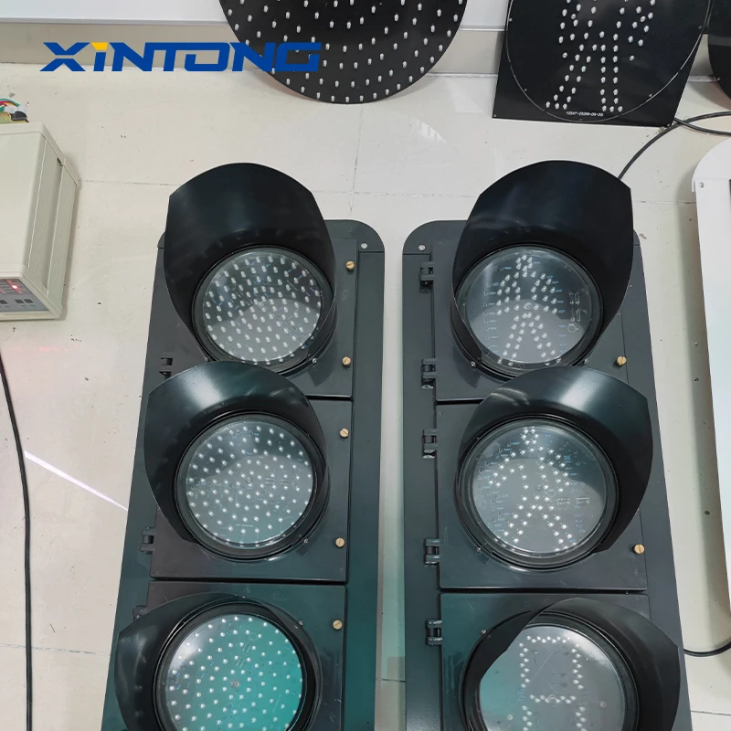 XINTONG Aluminum Full Screen LED Traffic Signal Light RGB SMD IP65