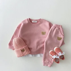 Conjunto de 2 piezas para bebé, niño y niña, Tops bordados de oso pequeño, abrigo y pantalones, ropa de traje, conjuntos de primavera e invierno para recién nacidos