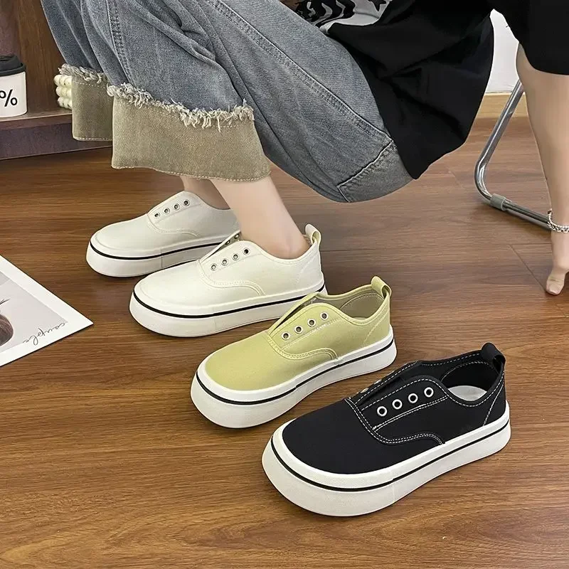 Black Women Canvas Sneakers Thick Bottom Female shoe Round Toe Elastic lady's tennis Shoes Woman Casual  Versatile Shoes