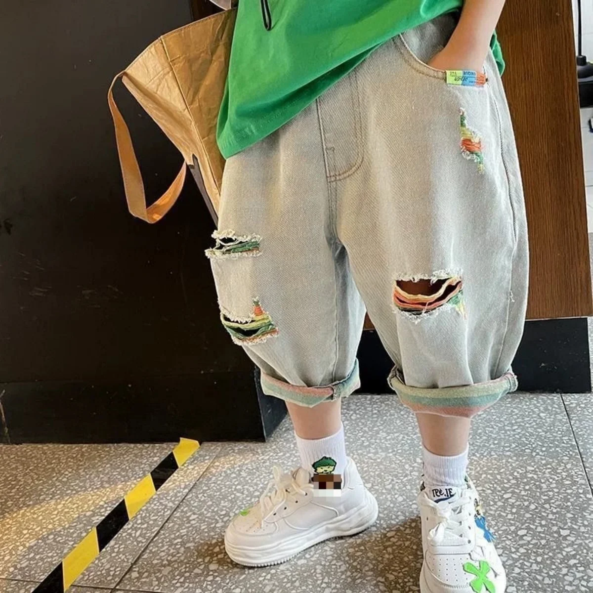 

2025 Summer Children's Ripped Jeans Jeans Pant Spring and Autumn Clothes Boys Casual Loose Pants Loose Trousers Thin