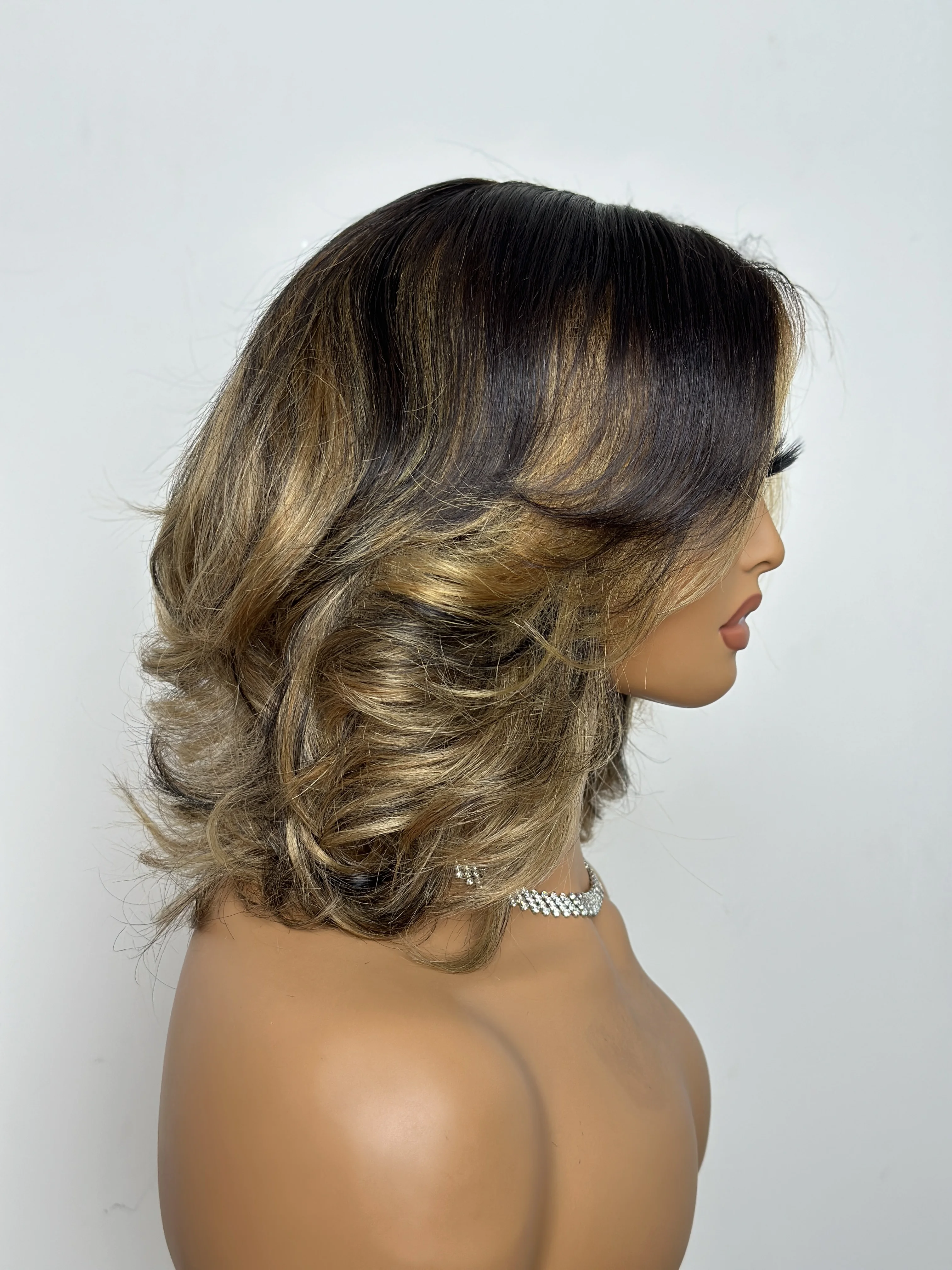 

200% Density Highlight Brown Blonde Human Hair Bob Wigs 5x5 Closure Balayage Short BOB Pre Plucked Brazilian Human Hair
