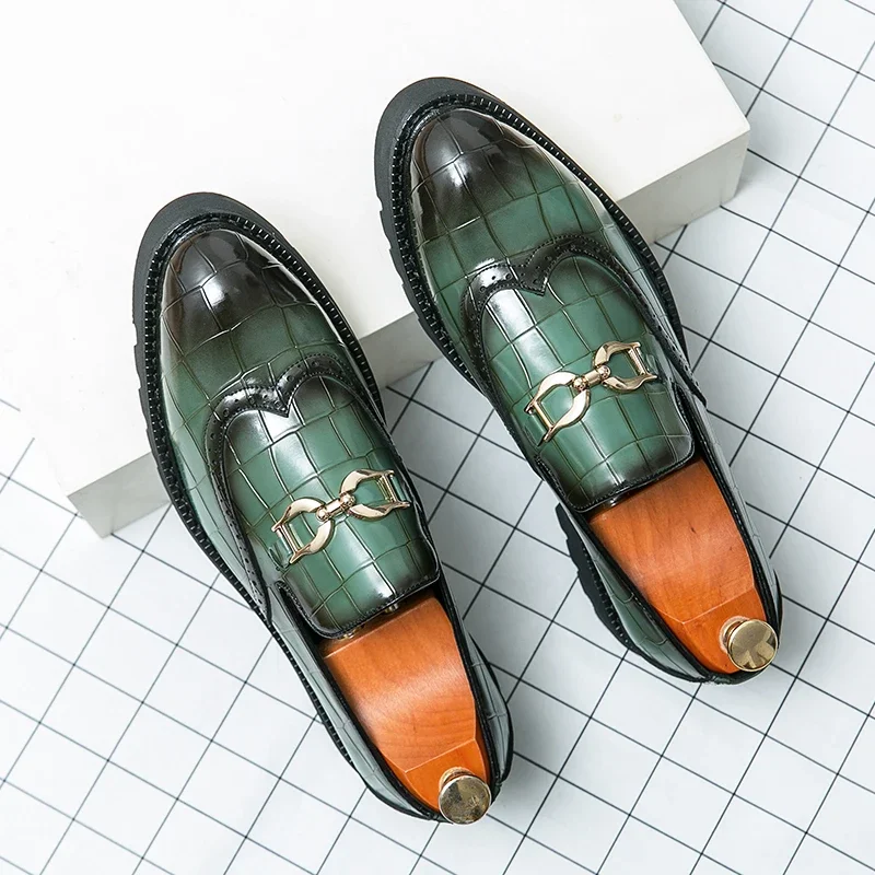 British Style Trendy Green Loafers Thick Soled Men's Glossy Leather Shoes Pointed Men's Formal Shoes Non Slip Free Delivery