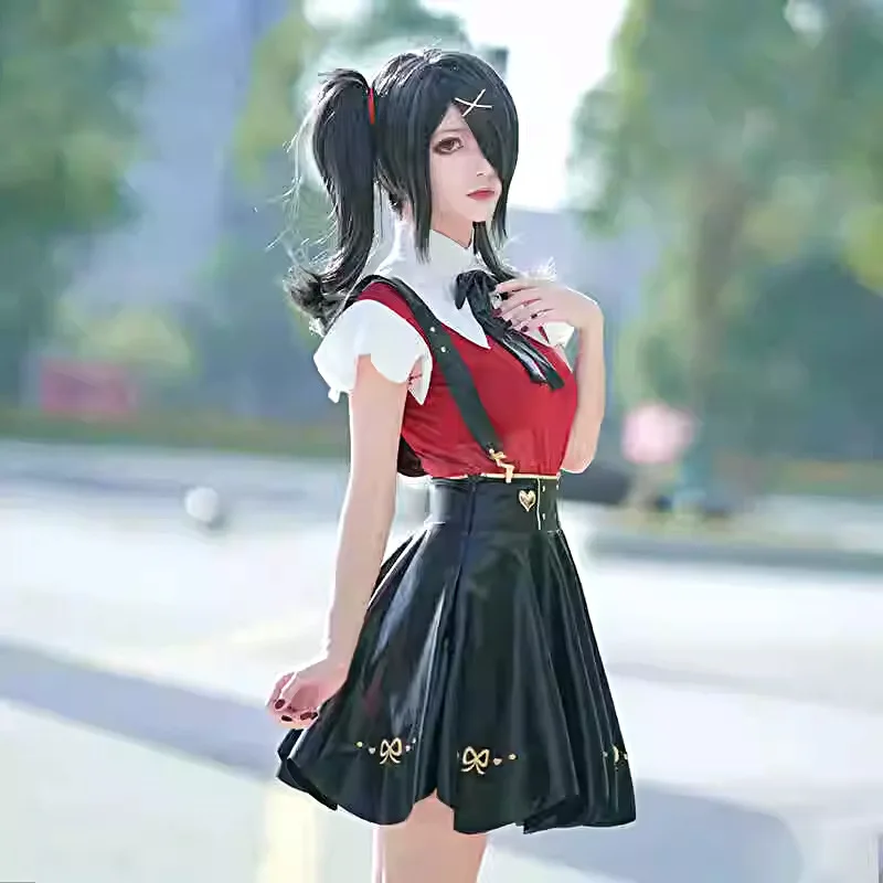 la-fille-nommee-tangtang-est-tres-dependante-a-porter-les-personnages-de-costumes-jk-uniformes-et-les-tenues-de-jeu-de-super-tian