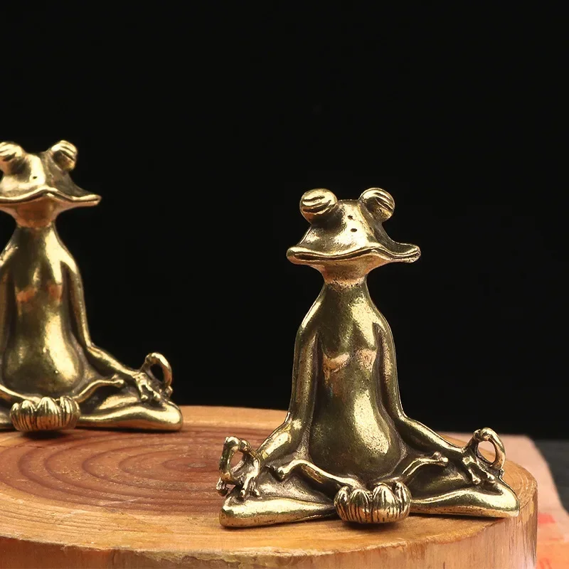 

Copper Meditating Frog Ornaments Vintage Brass Sit In Meditation Statue Bronze Tea Pet Figurines Incense Holder Desk Decor