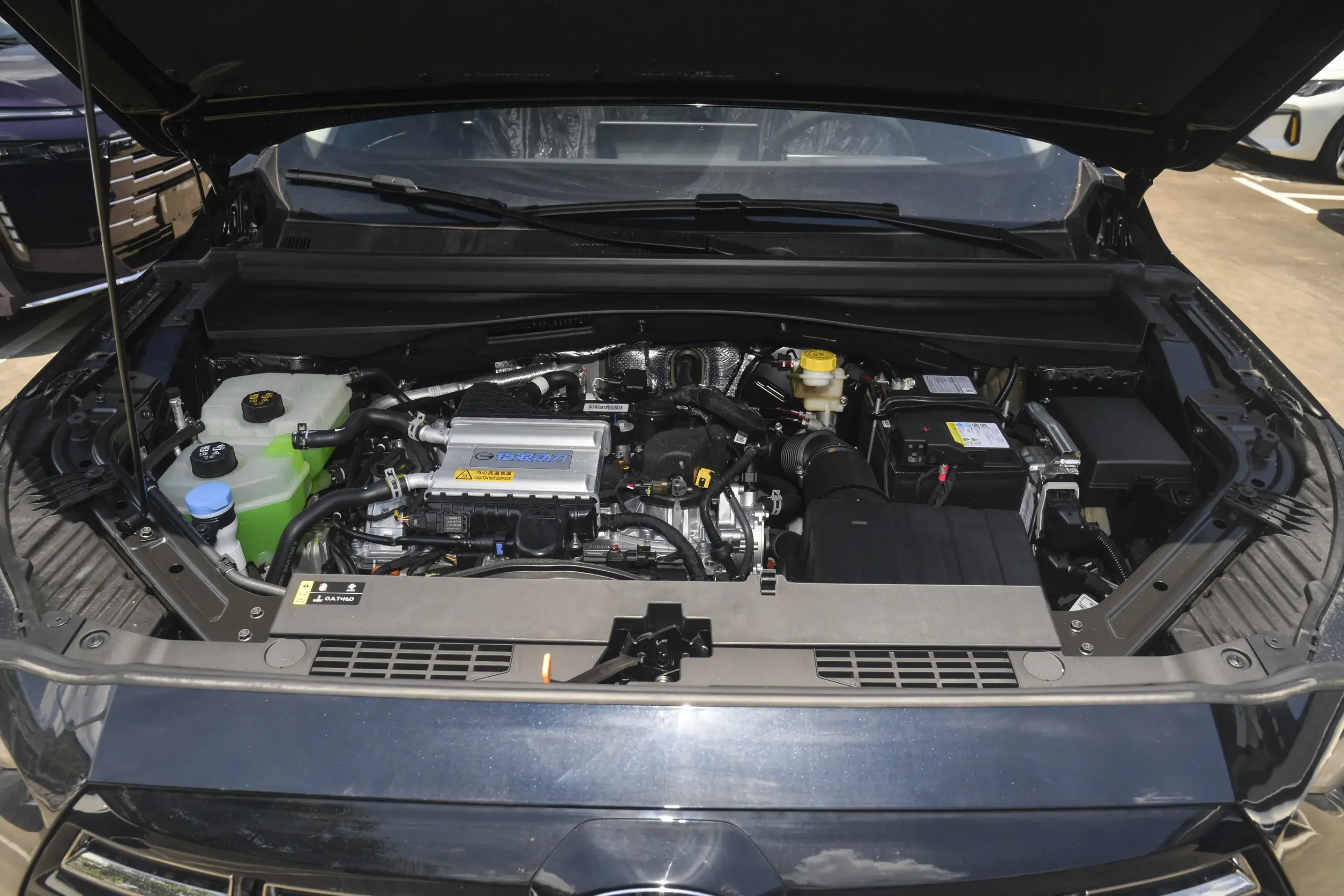 

1 комплект газовых стоек для Trumpchi GS4 III, 2024 представляет собой передний капот, поддержка подъема капота, демпфер, опорные стержни амортизатора