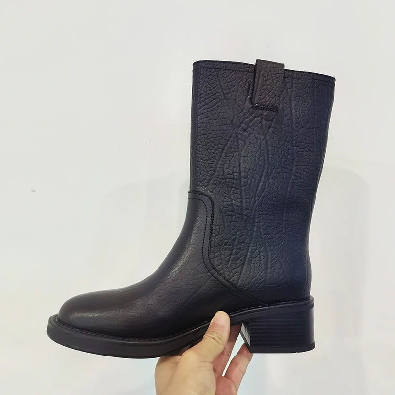 2026 scarpe invernali nuove da donna stivali a metà polpaccio in vera pelle punta tonda moda scarpe con tacco spesso stivali invernali con plateau neri retrò