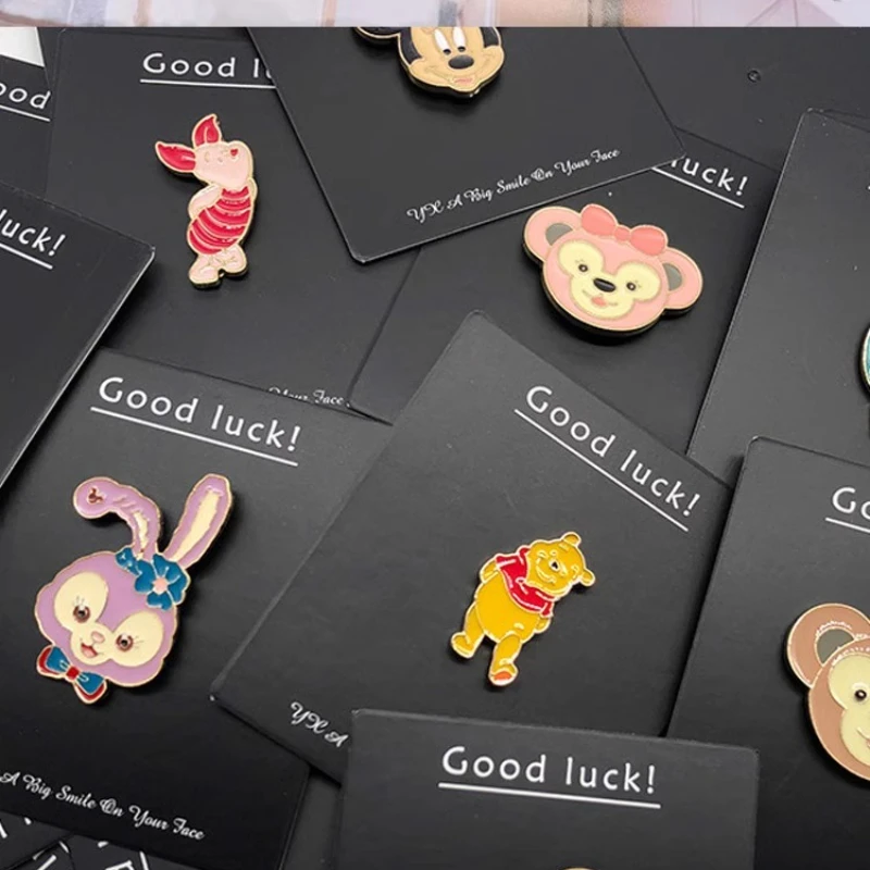 Disney anime Mickey Minnie Star Delu scarf coat brooch Lingnabelle cute Japanese cartoon children's accessories