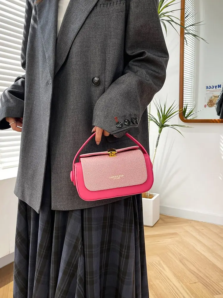 

Fashionable Women's Handbag Crafted From Premium Leather Boasting Paris Casual Daily Look