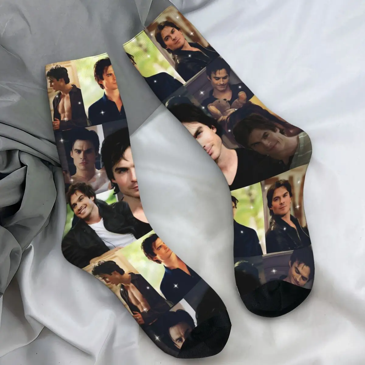 

Мужские носки «Дневники вампира» Дэймон Сальваторе, чулки из сериала, осенние мягкие носки, уличные антибактериальные носки с графическим рисунком