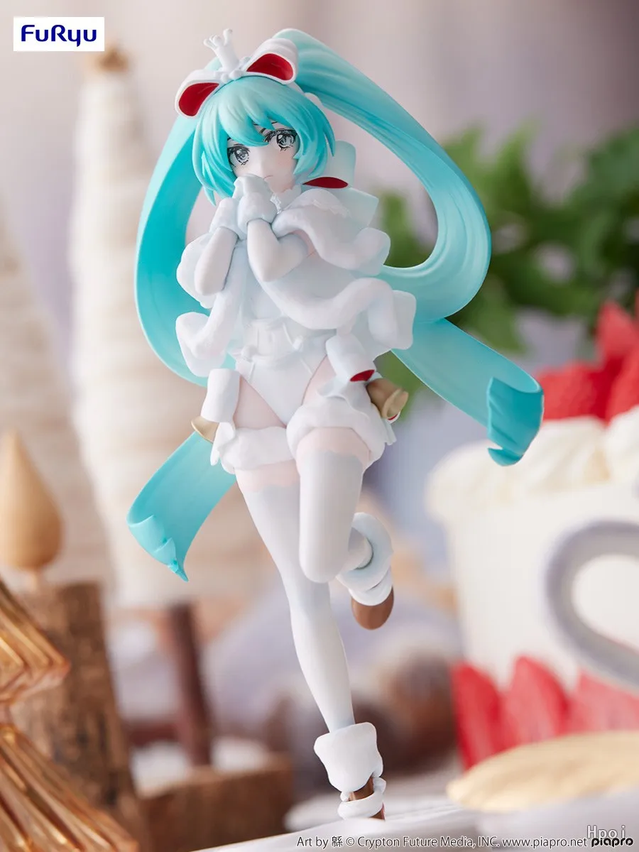 Original Furyu Exceed Creative Vocaloid Hatsune Miku Anime Figures Christmas Candy Dessert Series Miku Model Toys Doll 17cm