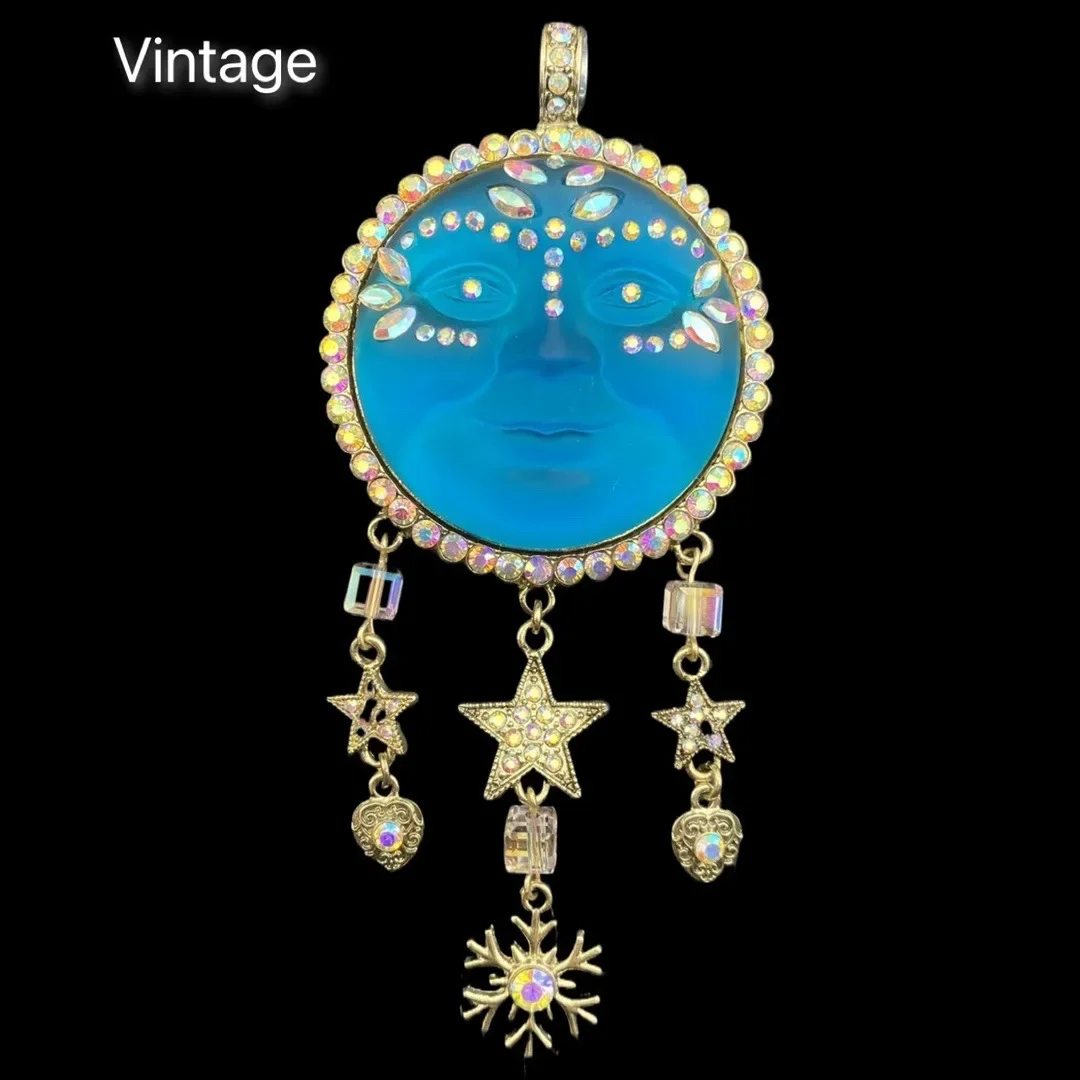 KF European and American Fashion Trend Vintage Moonstone Moen Face Stars Snowflake Tassel Multi-color Magnetic Pendant