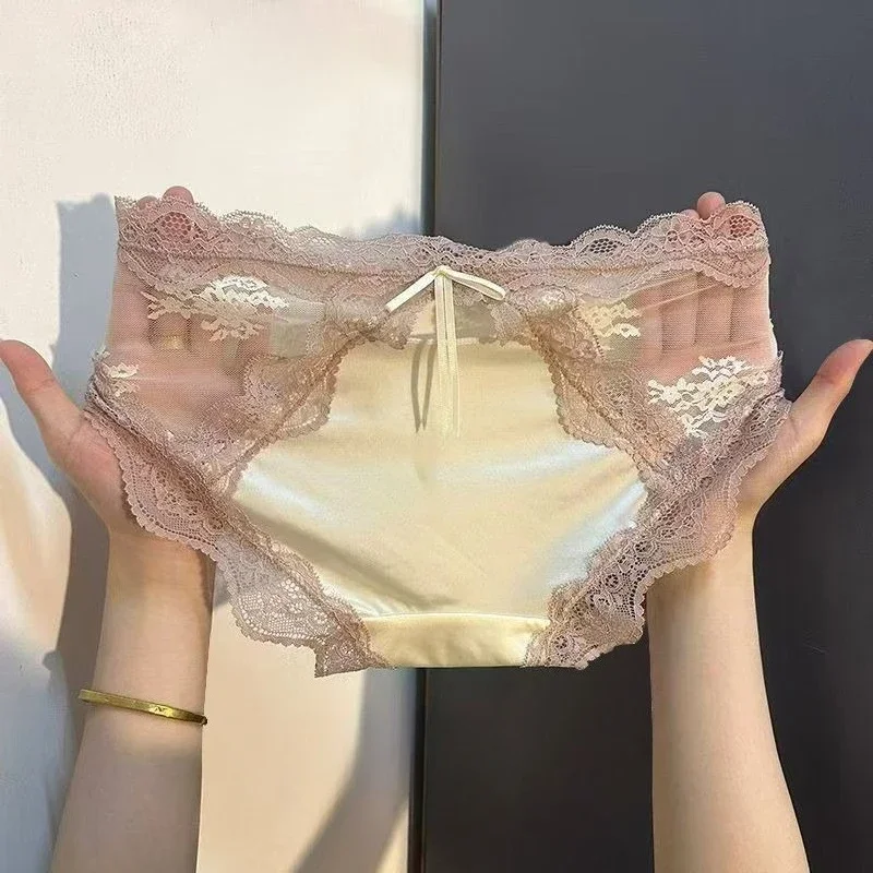 Panties Pure Desire French Underwear Women's Mid-waist Sexy Satin Lace Antibacterial Breathable Hollow Cotton Crotch New Briefs