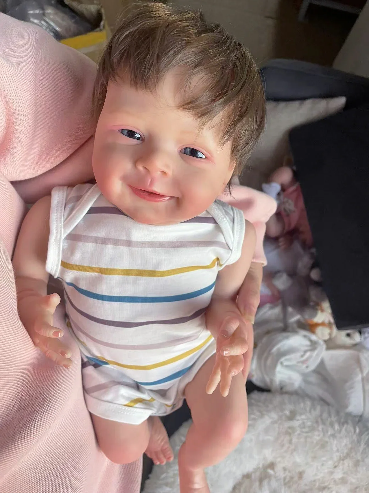 

45CM Sebastian Reborn Doll Soft Touch Cuddly Multiple Layers Painting 3D Skin with Visible Veins Collectible Art Baby