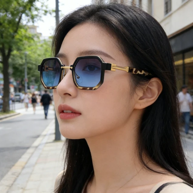 

Luxurious Sunglasses Women Vintage Brand Designer Square Cycling Sun Glasses Anti-glare UV400 Men Shades Female Driving Eyewear