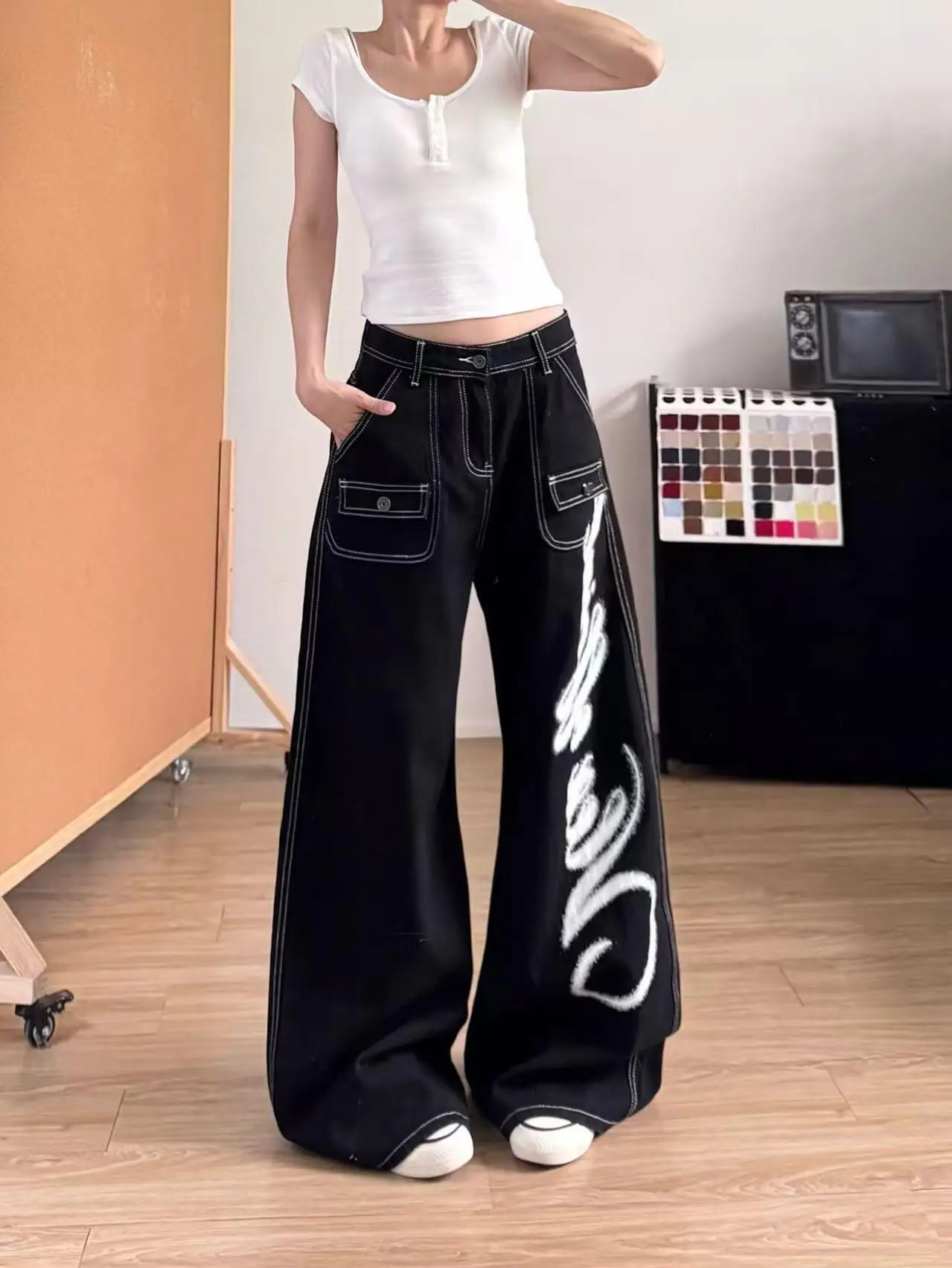 American Letter Wings Graffiti Print Jeans Loose Wide Leg Men's Women's Autumn Fashionable Long Pants Straight Cut