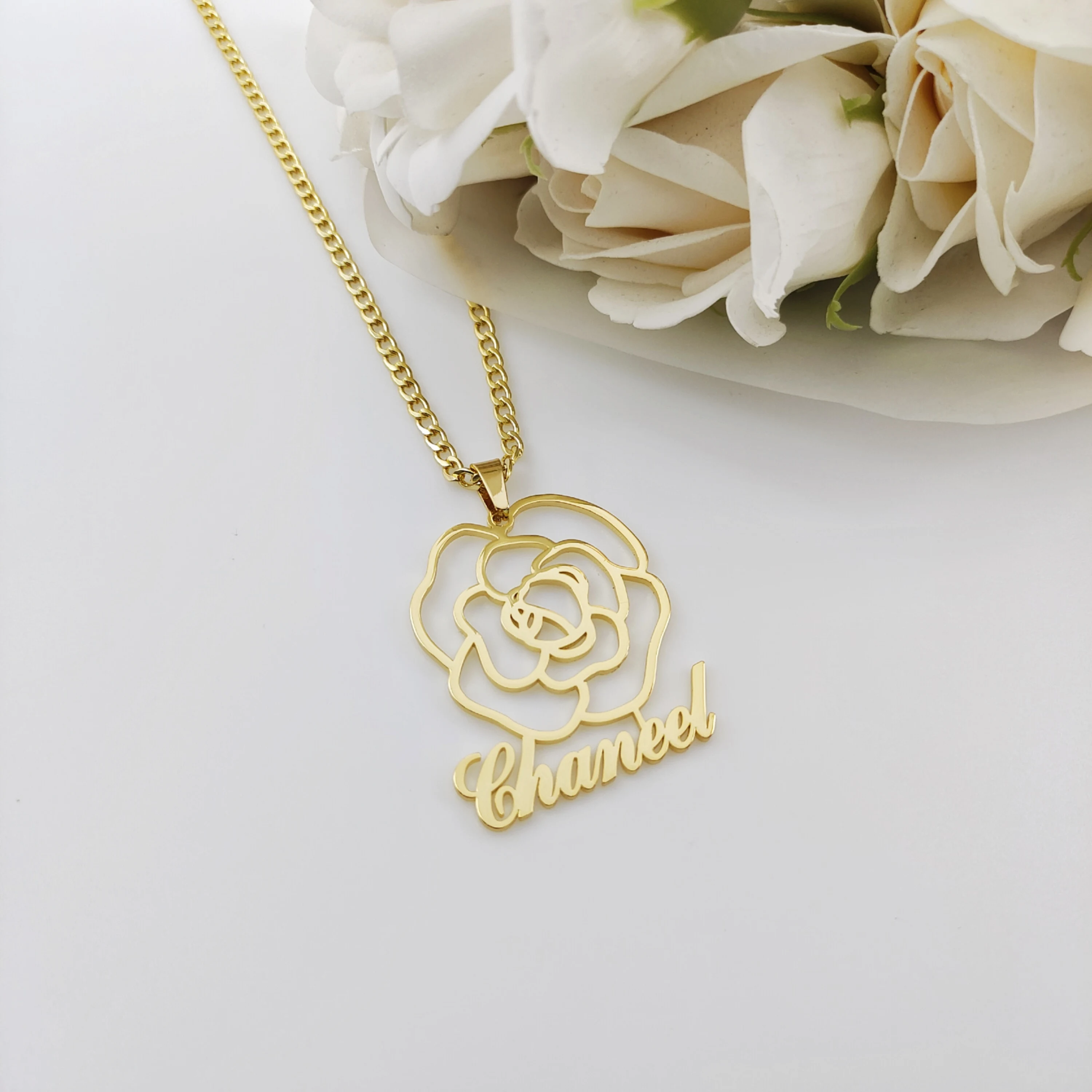DOREMI 3mm Cuban Chain Big Pendant Flower Name Necklace Elegant Jewelry Gift Package Custom Name Jewelry Gift Women Necklace