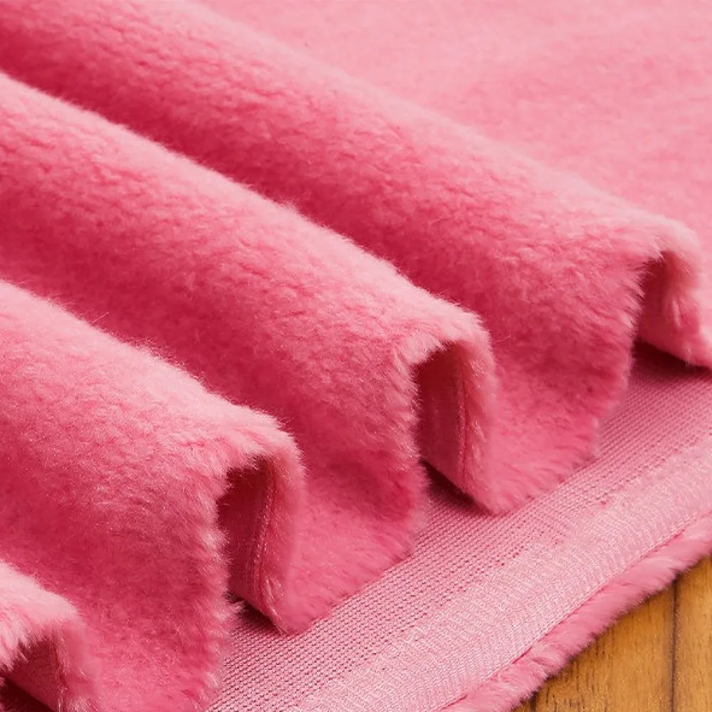 Imitation wool roll 50x50cm soft short plush fabric made of 100% polyester environmentally friendly woven DIY doll plush fabric