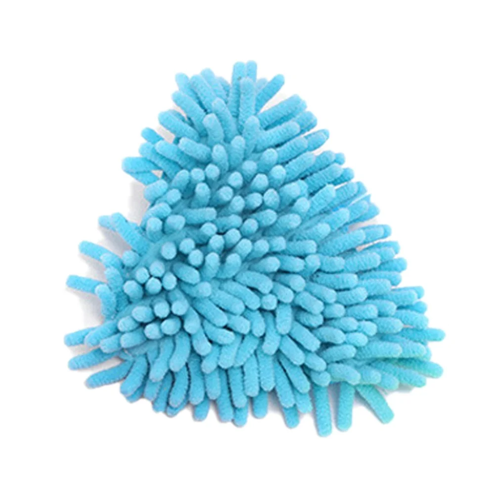 Triangle Microfiber Mop Pad for Swivel Mop Bases Provides Effective Cleaning on Walls Ceilings and Sliding Glass Doors