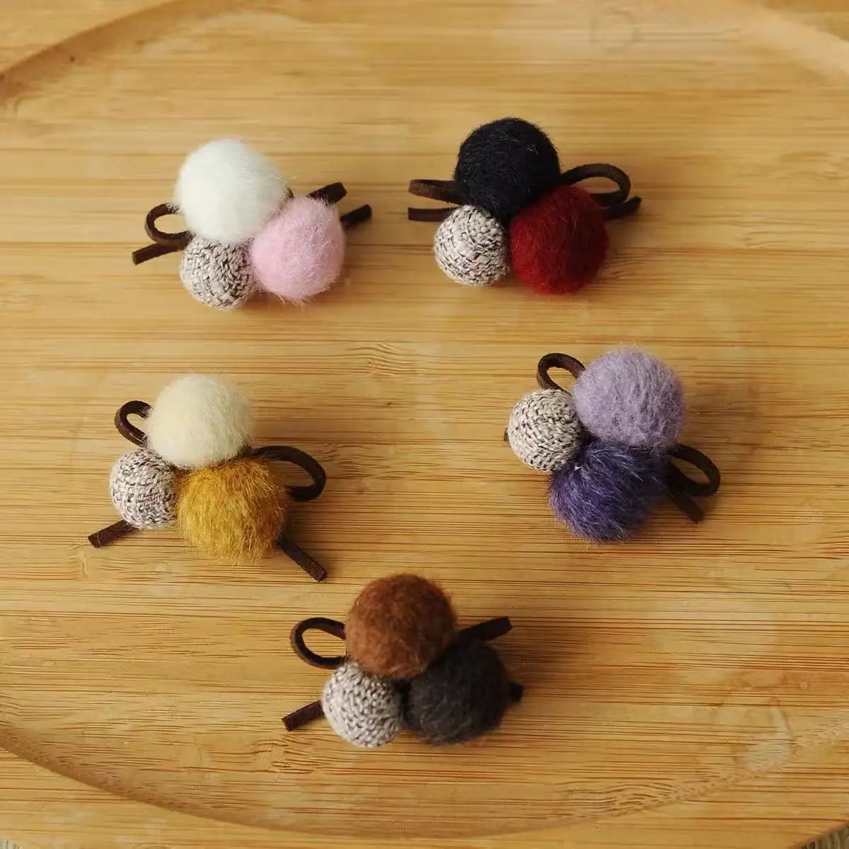 Artistic Charm Three Small Ball-shaped Bow Brooches Ethereal Style Pendant Decorations Pin Accessories