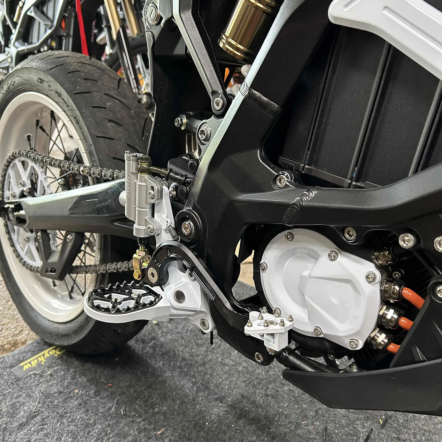 

Super bike Electric dirt bike Ultra bee Mod Dual Rear Foot Brake Hydraulic Footbrake Assembly UB Foot Brake System Kit