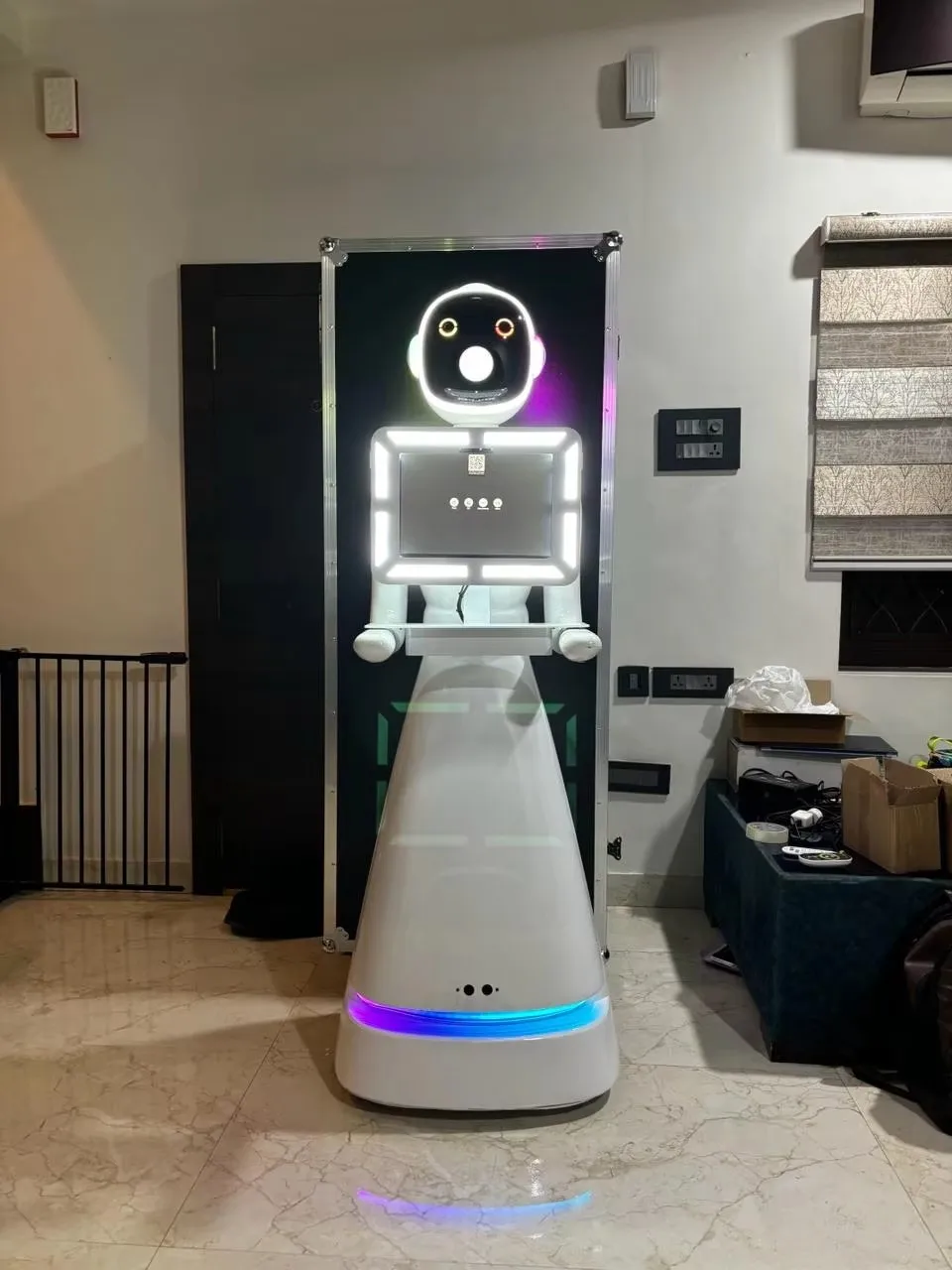 Photobooth Robot Photography Robot Photography Rotating Selfie Robot Photobooth Trade Show