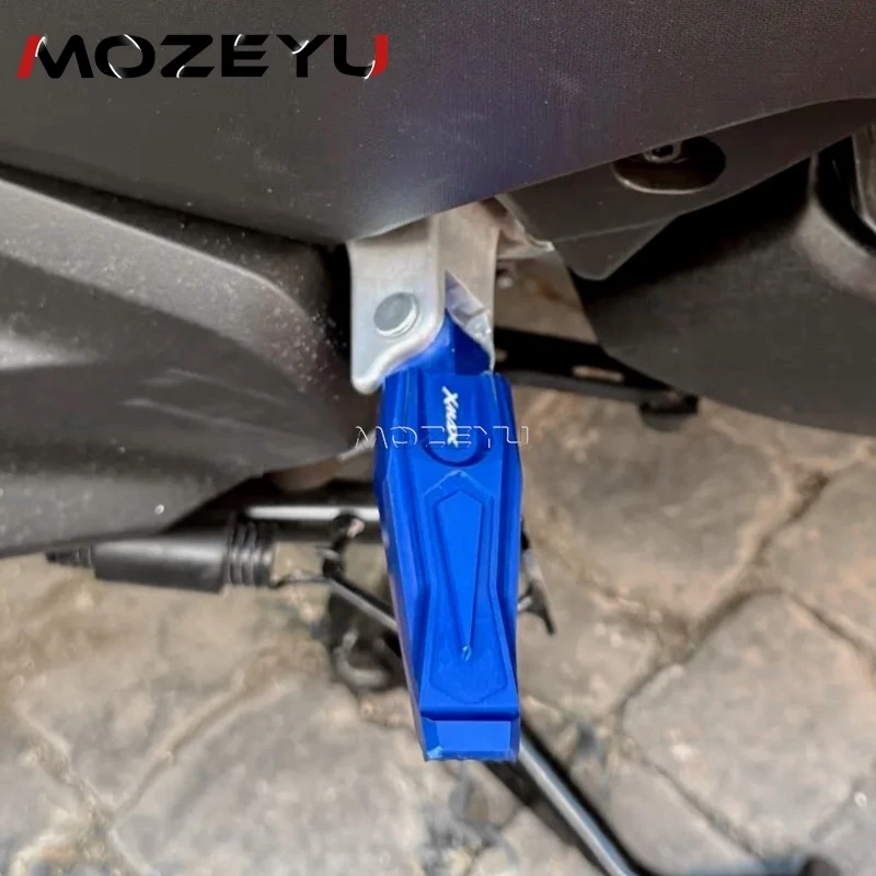 2025 2026 Passenger Footrests For Yamaha XMAX300 XMAX 125 X-MAX 250 XMAX 400 300 250 2018-2024 CNC Rear Folding Foot Pegs Rests 