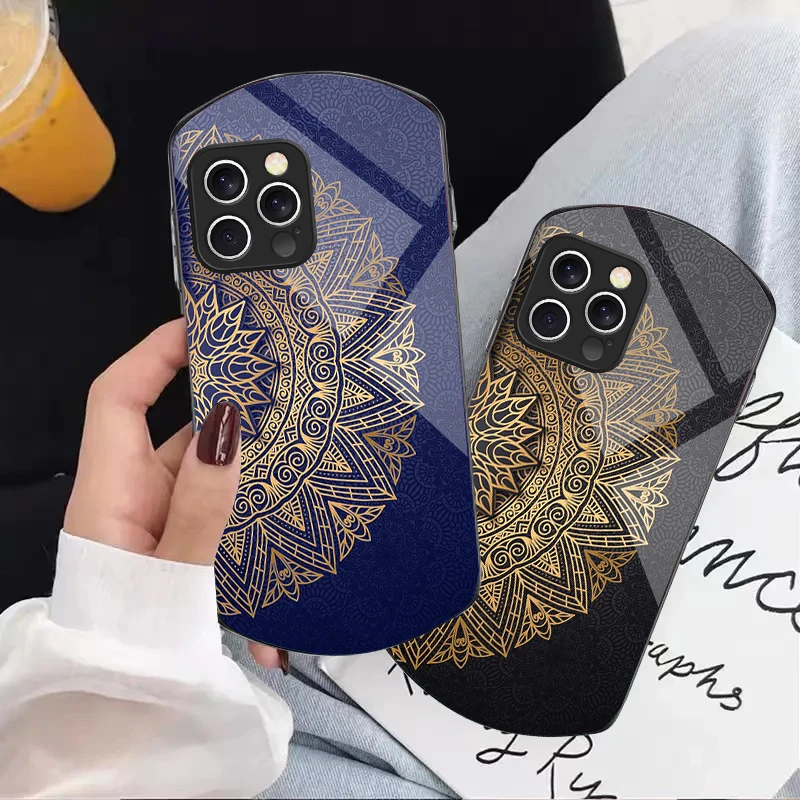 Golden Half Mandala dla Iphone 11 12 13 14 15 16 Pro Max Plus Mini 7 8 Se 2020 X Xs Xr Elliptical Tempered Glass Phone Case