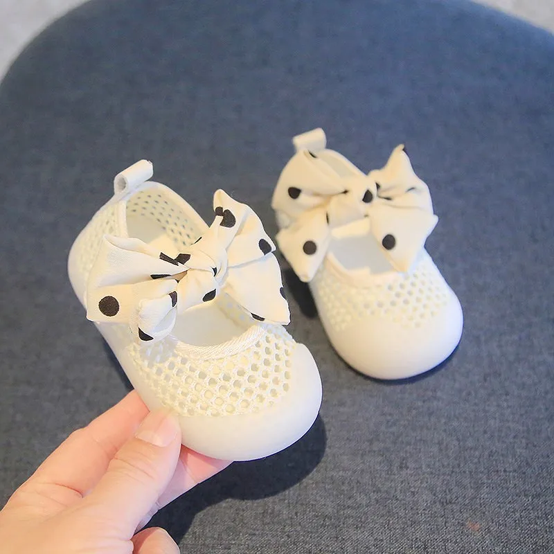 Baby-Lauflernschuhe Atmungsaktive Mesh-Kleinkinderschuhe Süße Große Schleifen 2026 Brandneue Kinder-Prinzessinnenschuhe mit Weicher Sohle – Detail 3