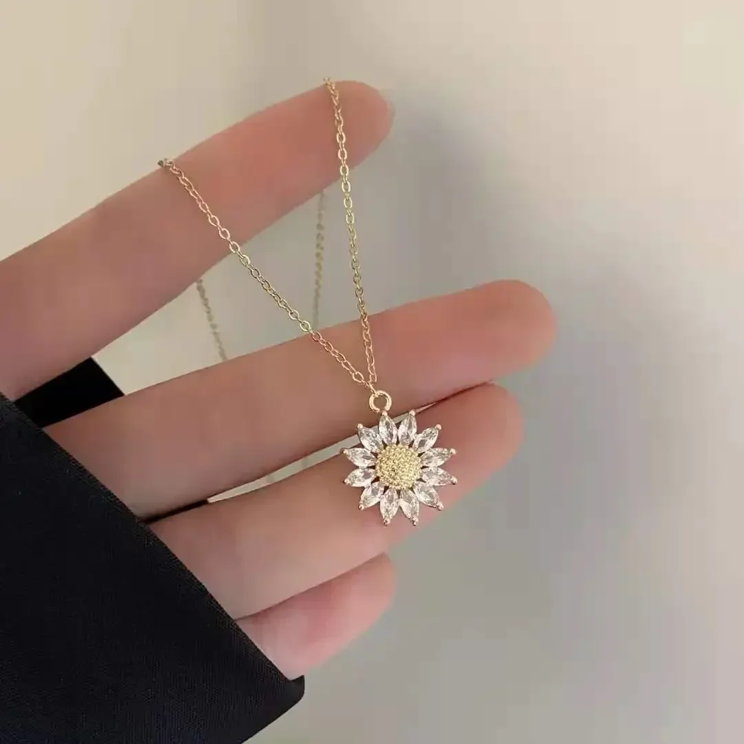 Collares Para Mujer Classic Sweet Crystal Sunflower Pendant Necklaces for Women Fashion Female Clavicle Chain Jewelry