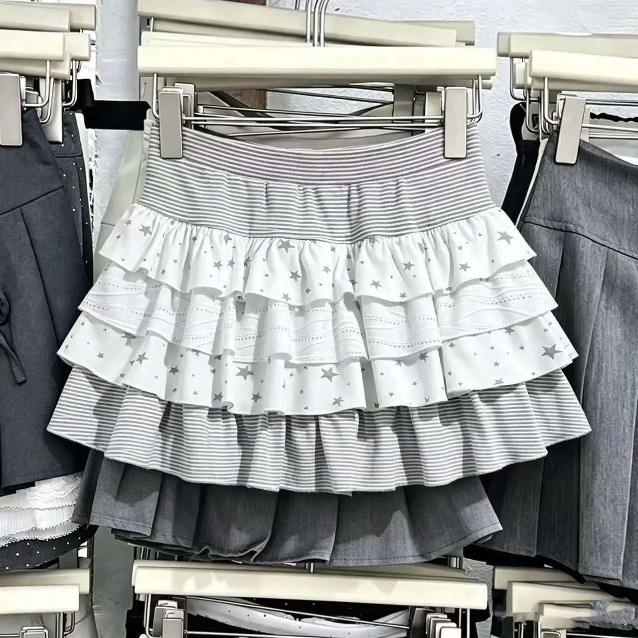 Japanese Style Kawaii Print Skirt Hot Girls Lolita Casual Y2k Mini Skirt Women Subculture Punk Vintage Ruffled Skirt Design Chic