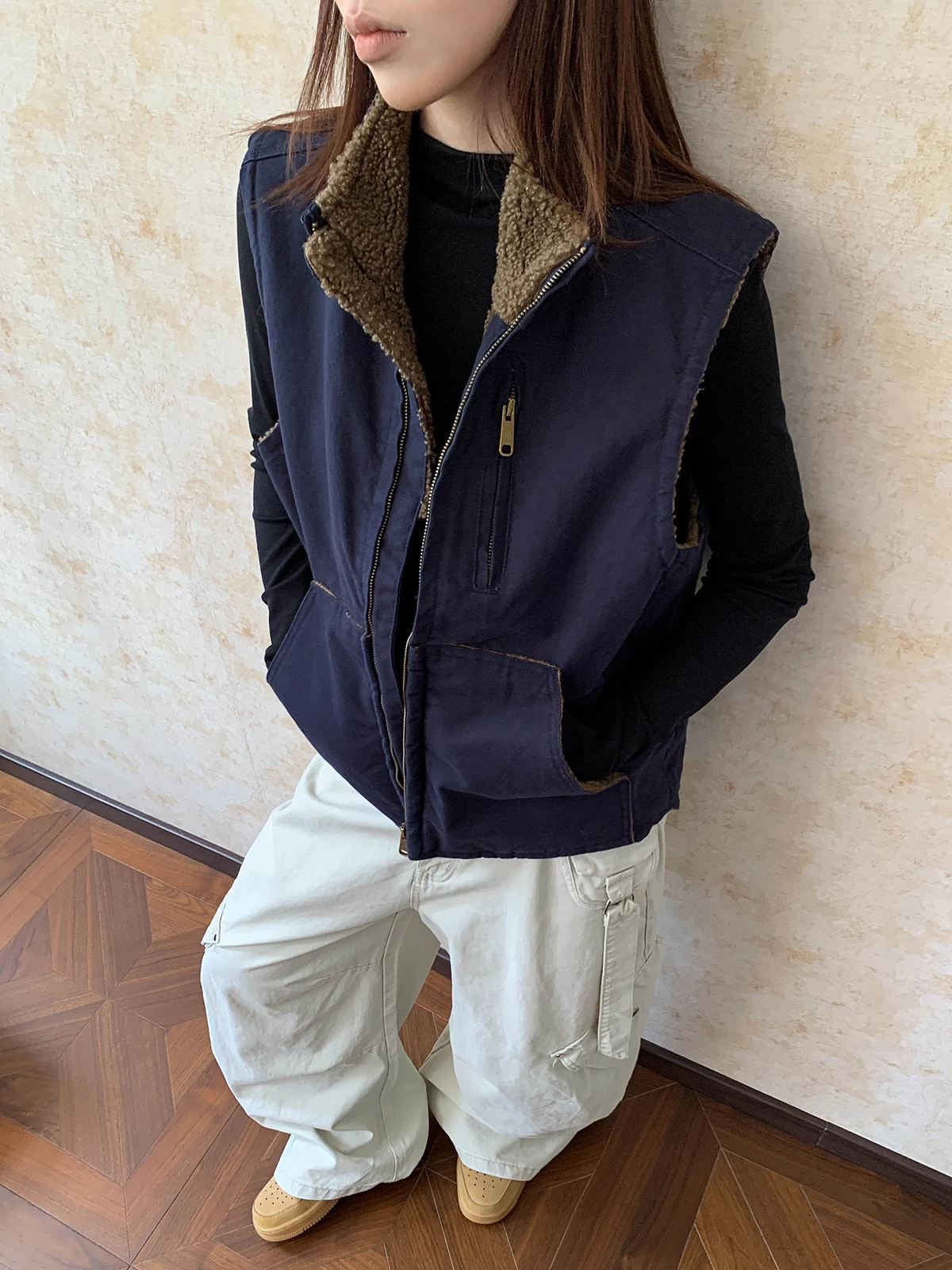 

American Retro Lamb Fur Vest Women's High-End Sensation Layering Svel Stand Collar Jaet Trendy Commute Sle Zipper C...