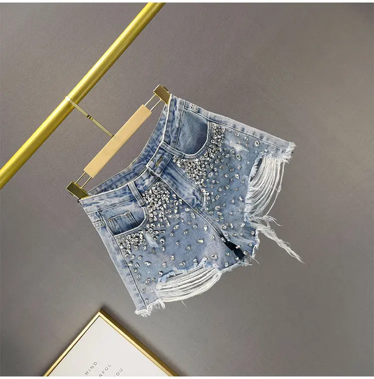New Heavy Embroidery Diamond Drills Denim Shorts Women's New Blue Color High Waist Raw Hem A-line Pants Slimming High-End Shorts