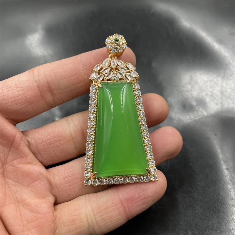 Inlaid Green Chalcedony Tranquility and Peace Trapezoid Plate Sweater Chain Jade Pendant