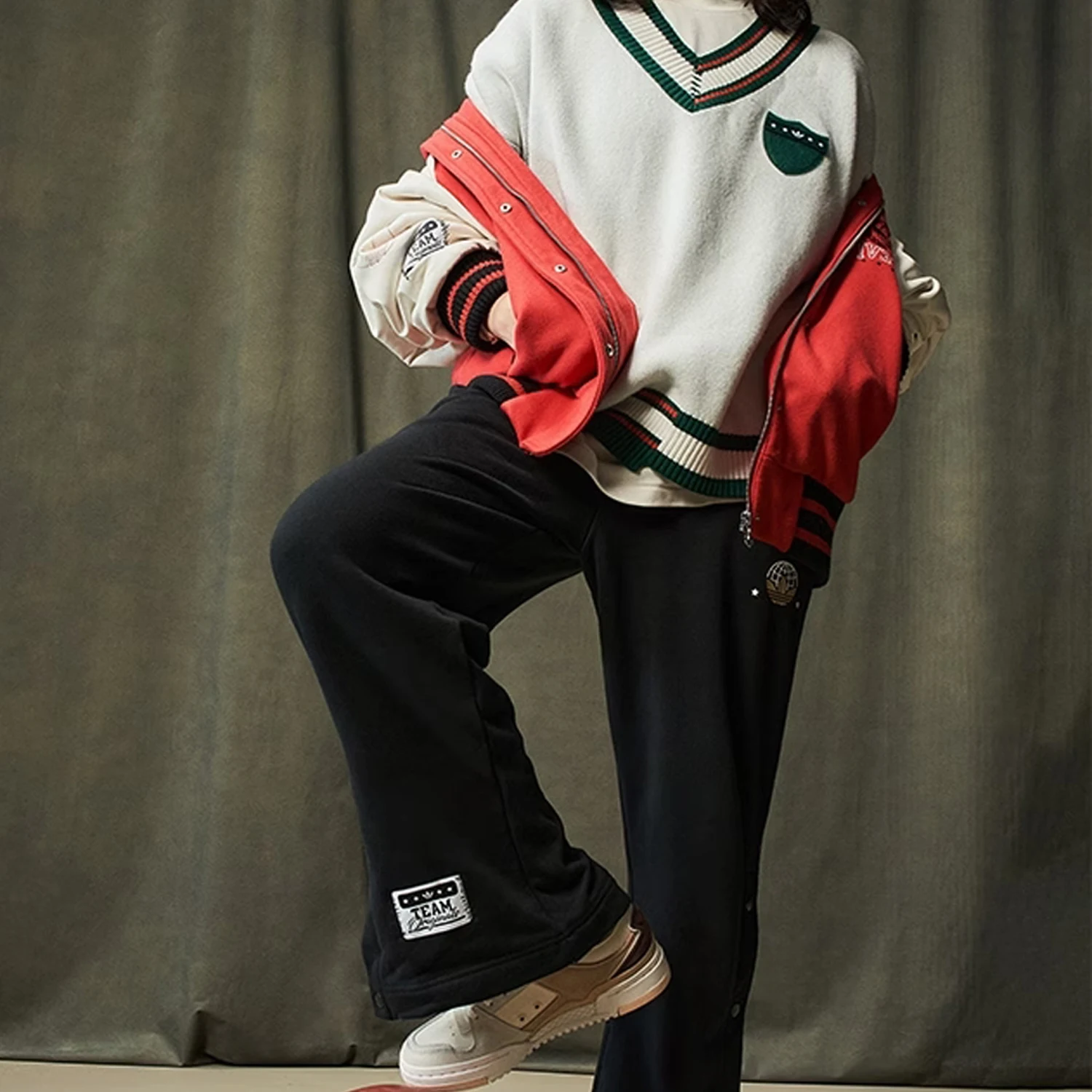

Женская повседневная куртка Adidas Originals в стиле ретро HS9512