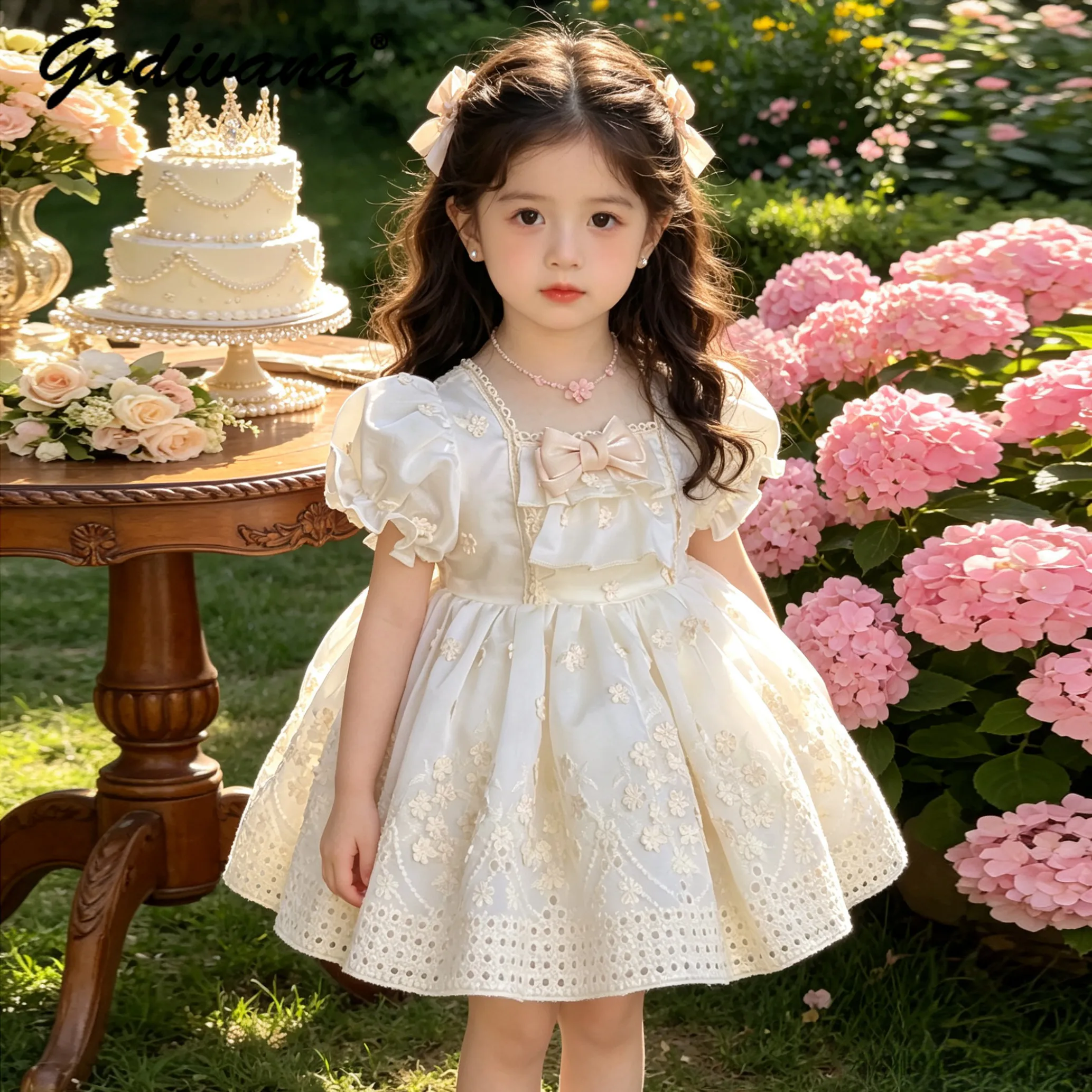 2026 Summer New Baby Girl High End French Lolita Princess Dress Childrens Bubble Sleeve Lace Trim Bow Heavy Embroidery Ball Gown