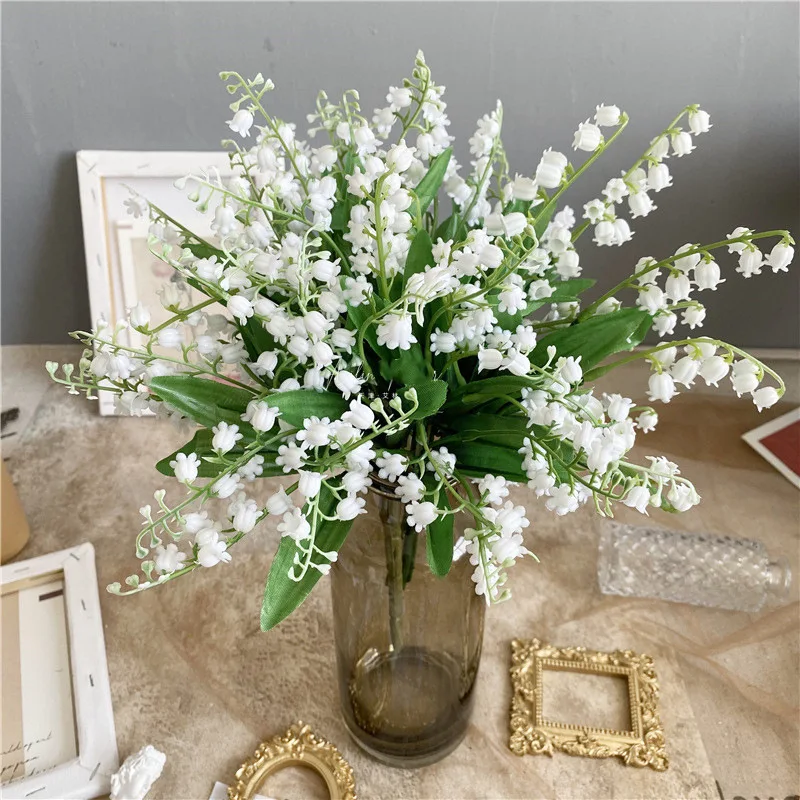 تقليد بيل السحلية زنبق الوادي الزهور الاصطناعية ، أبيض نقي ، DIY بها بنفسك ديكور المنزل الجدول ، هدايا الحفلات ، 3 شوكة